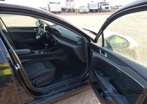 2025 Kia K5 Lxs из США, поврежденный, VIN KNAG24J76S5369119